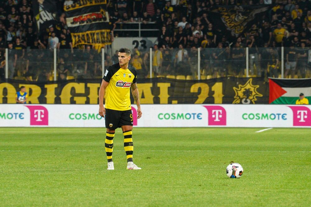 Erik Lamela u dresu atinskog AEK-a