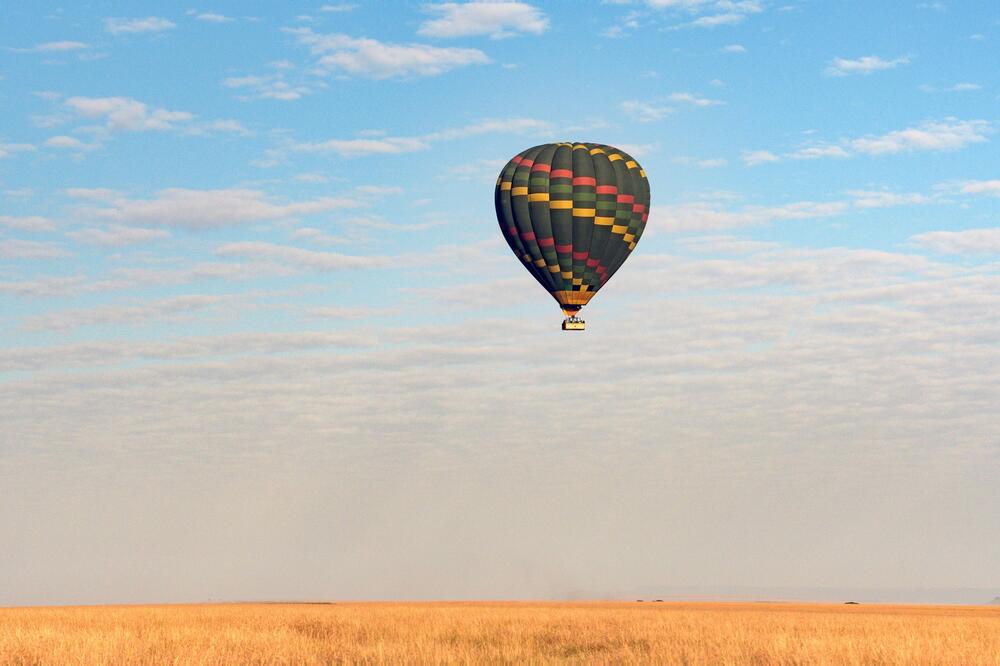 Strašna tragedija u Holandiji! Balon pun putnika se naglo srušio na zemlju, jedna osoba poginula, a 5 povređeno!