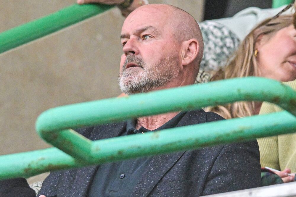 Stiv Klark, selektor Škotske na utakmici Hibernijana i Partizana