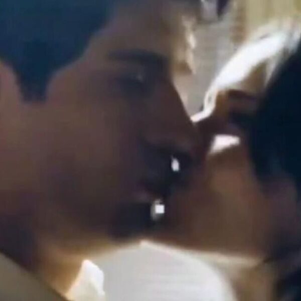 Ovaj snimak pregledan je 37.000 puta, ljudi u šoku: Zvezde "Supermena" nastavile da se ljube i nakon završenog seta