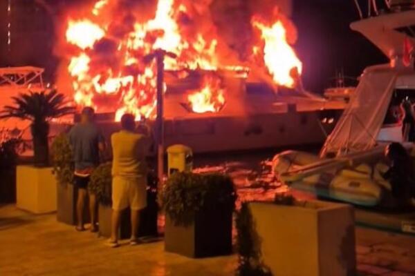 VLASNIK SE NALAZIO U JAHTI KAD JE PLANULA! Oglasio se MUP Crne Gore nakon što je izgorela jahta poznatog biznismena