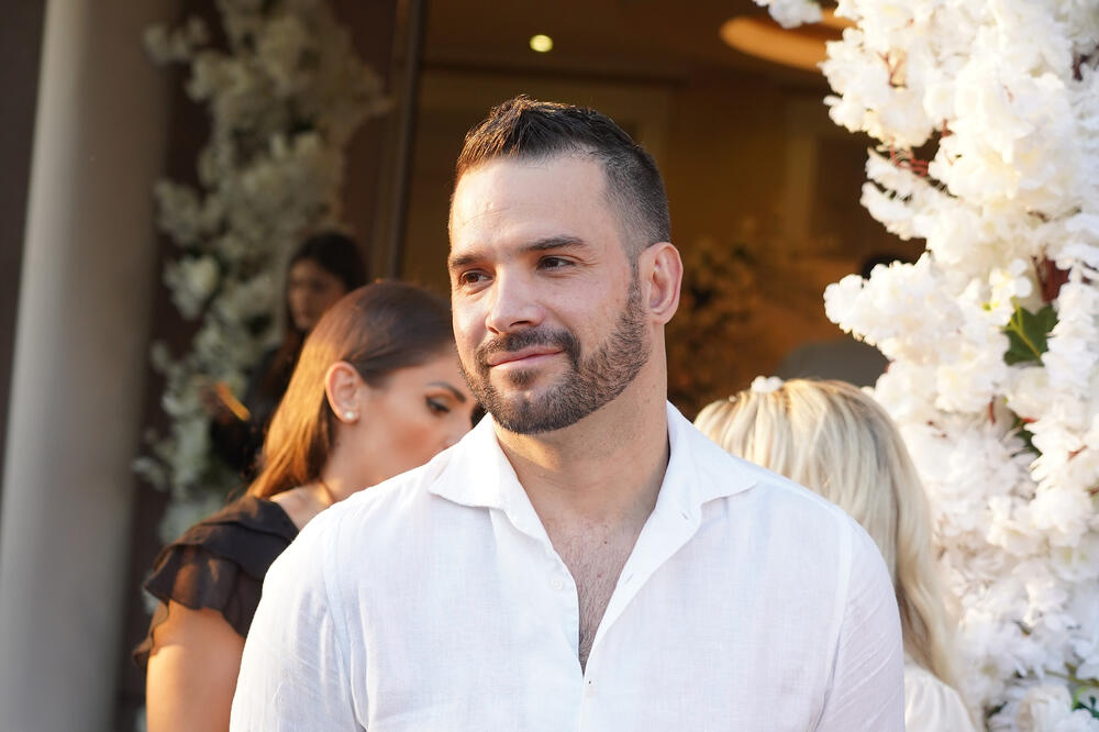 Da li je moguće da Filip Živojinović ima ovoliko godina? Majka mu prva čestitala rođendan dirljivim rečima