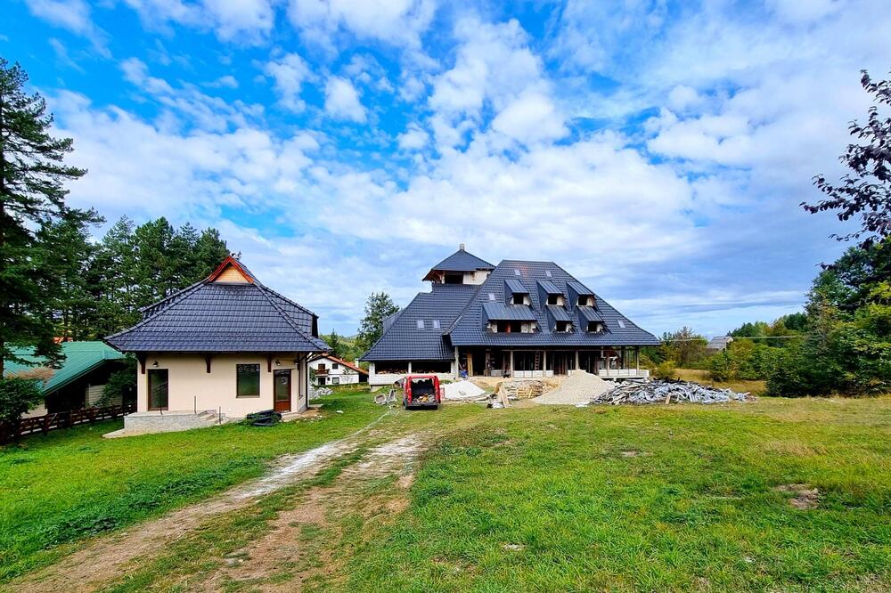 NA PRODAJU KUĆA KOJA JE LEK ZA DUŠU! Cena više nego jeftina, a kraj nje i čuveni manastir