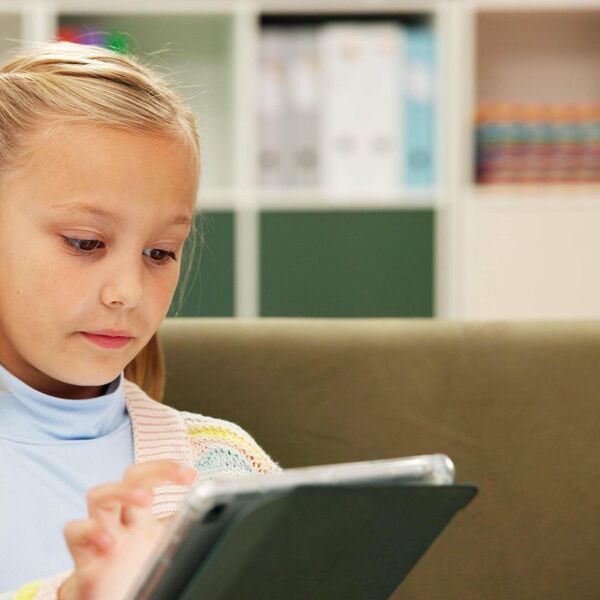 ODLUKA JE DONETA! Zabranjuju se društvene mreže mlađima od 15 godina, a srednjoškolce čeka ova promena