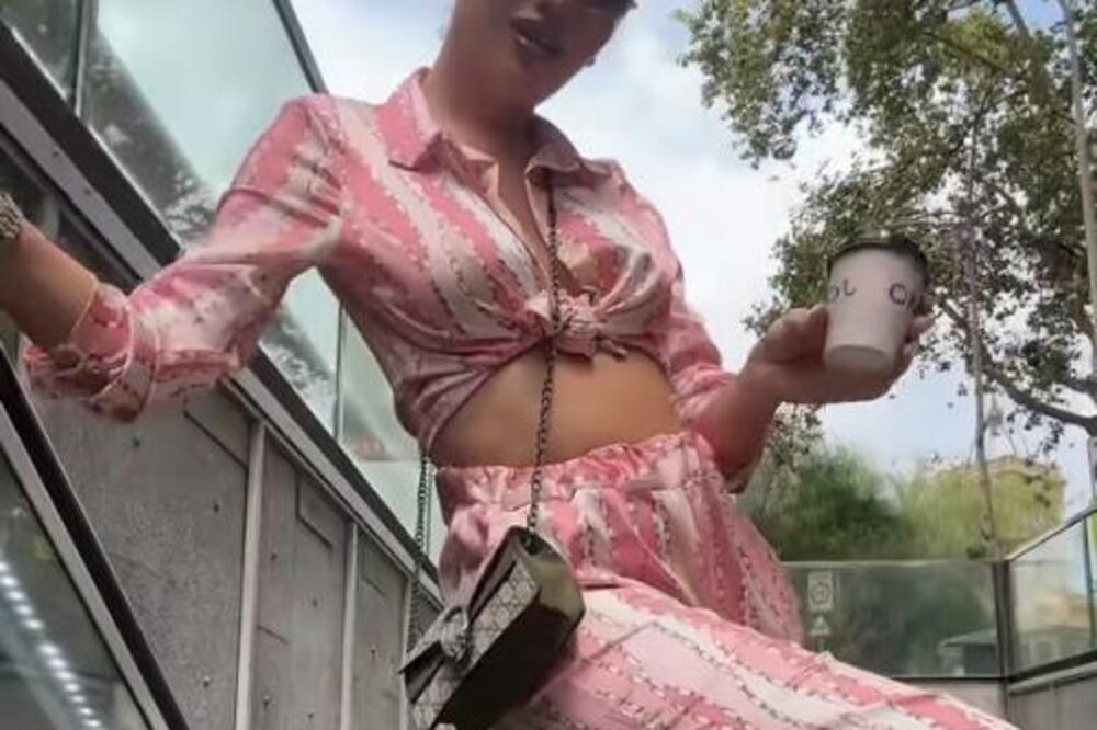 Nikolina otišla na dejt sa Špancem, a onda je dobila ŠOK poziv! Ono što je tražio od nje zapalilo je Srbiju (VIDEO)