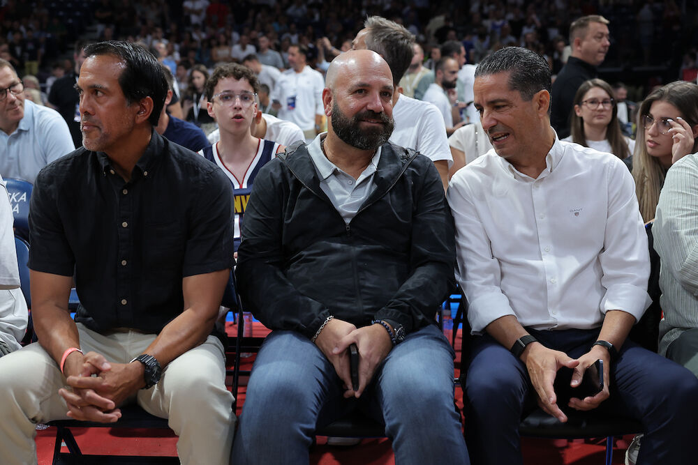 Erik Spolstra i Janis Sferopulos na utakmici Srbije i Slovenije