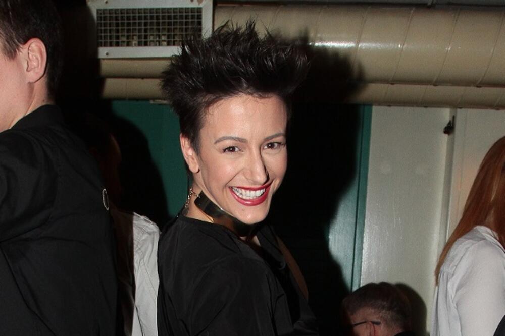 MALO KO ZNA DA JE OVO BIVŠI MUŽ DUŠICE JAKOVLJEVIĆ! Njemu je rodila 2 dece, ovo je jedina zajednička slika