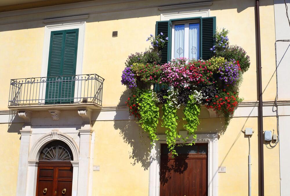 Srbi masovno prave biznis na svojim terasama: Donosi veliku zaradu, a ulaganja gotovo da nema!