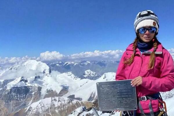 Snimljen šator Natalije koja je zarobljena na 7.000 metara visine preko 14 dana! Ovoga su se svi plašili (VIDEO)