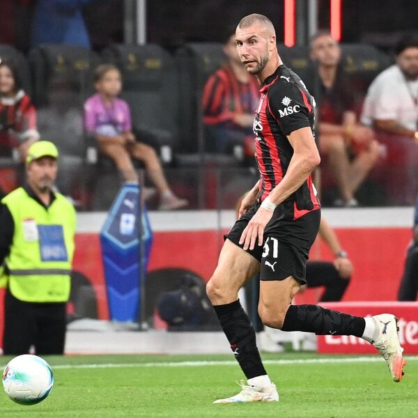 Strahinja Pavlović bi mogao da bude druga najveća prodaja u istoriji Milana!