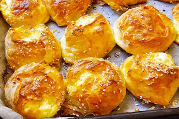 Ko jednom spremi ove pitice pekara mu više neće pasti na pamet: Recept će vam tražiti svi, svaki zaloga je uživanje