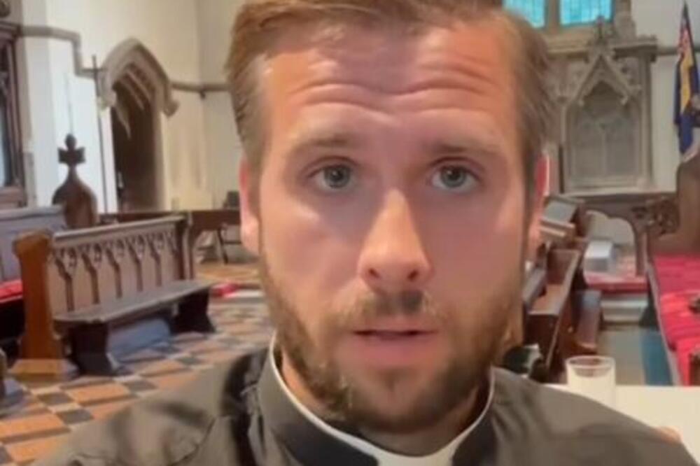 "Ja sam muslimanka, ali Isuse Hriste..." Žene odlepile za ovim SVEŠTENIKOM, kad čujete kakve PERVERZIJE mu pišu...