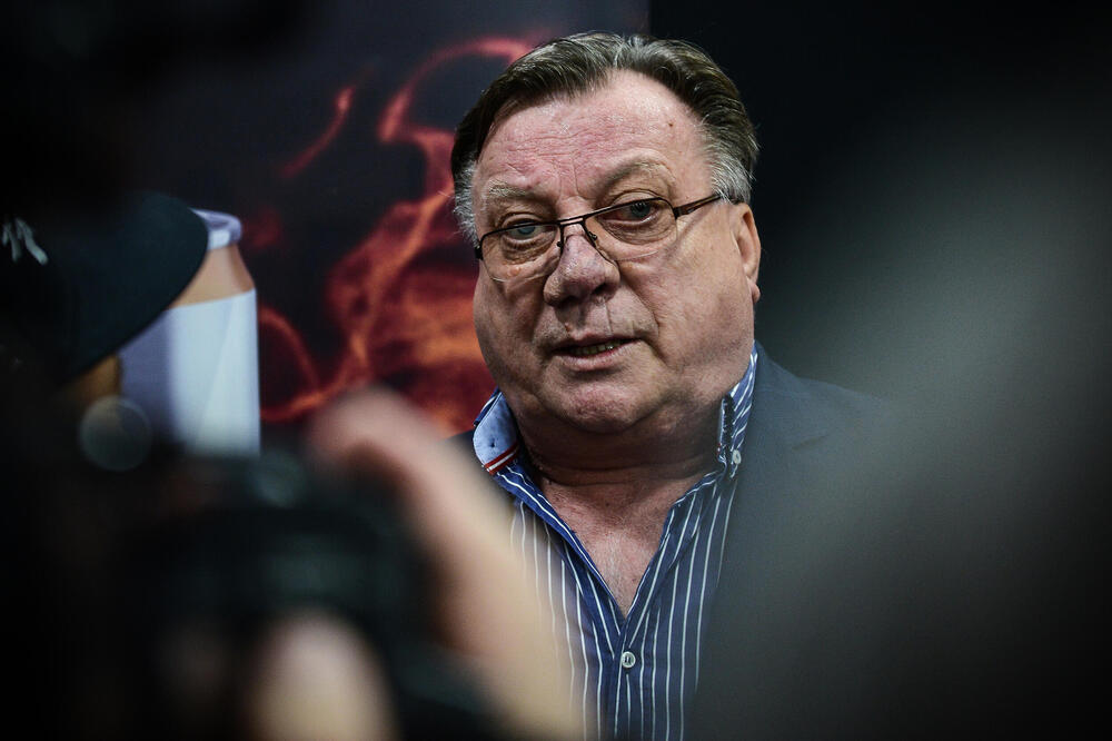 HITNO PREKINUT PROGRAM NA PINKU ZBOG SAOPŠTENJA O HALIDU BEŠLIĆU! Poznata pevačica otkrila - "Ovom prilikom..."