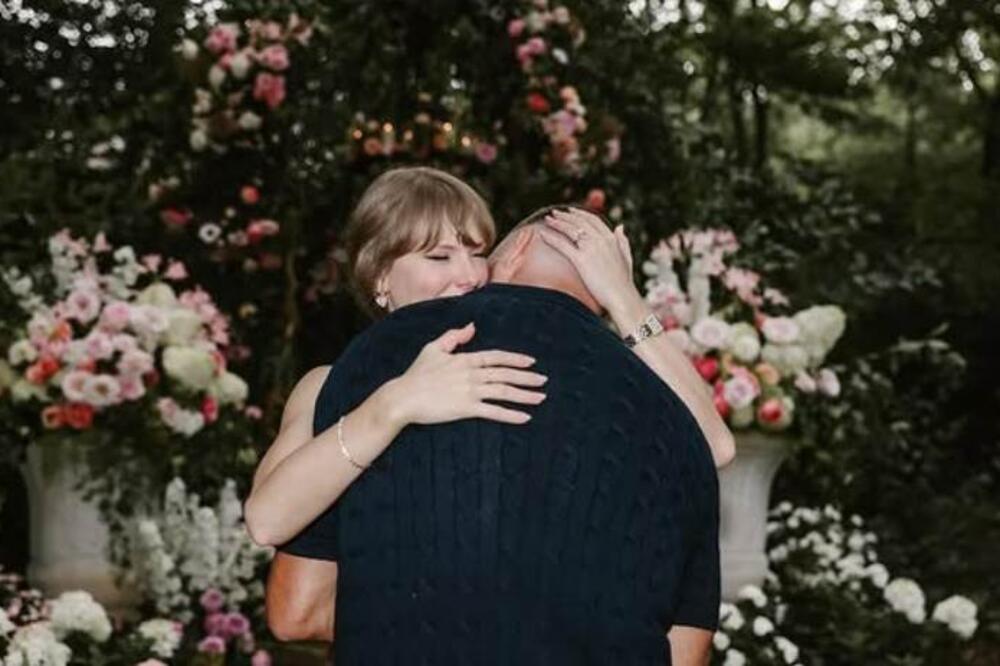 Zbog veridbe puklo prijateljstvo! Ostavila je na cedilu, ni čestitku nije poslala, a pravda se ovako