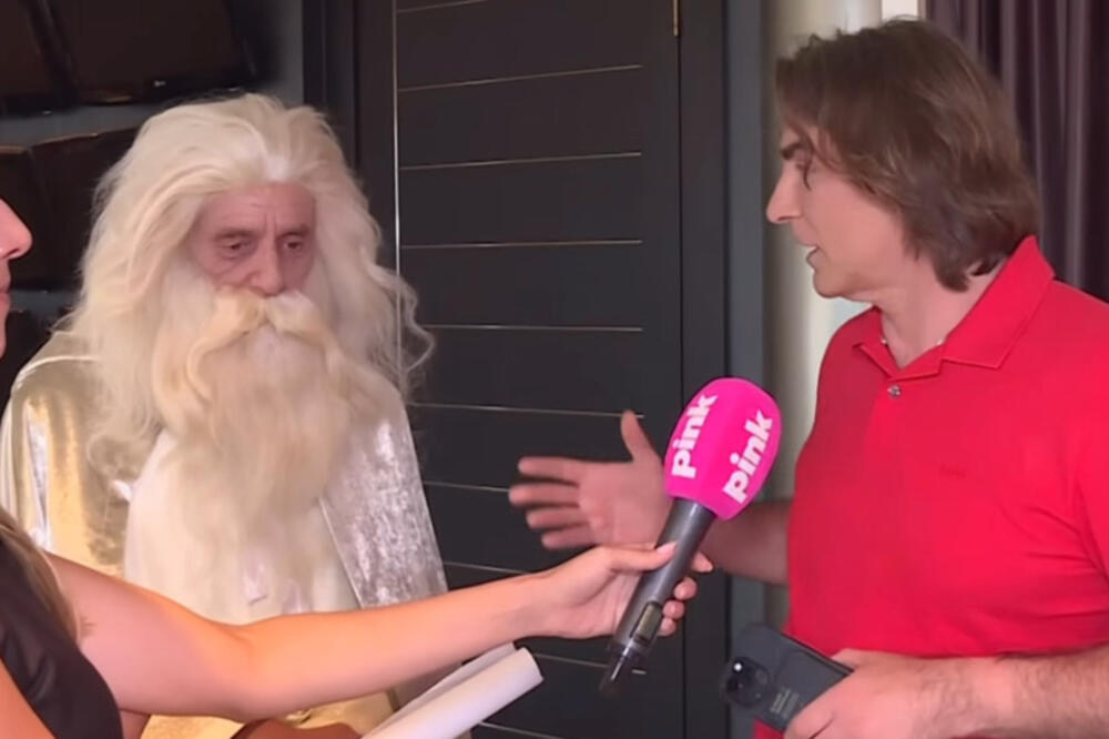 ŠTA JE, BRE, OVO? Starac sa dugom kosom i još dužom bradom došao na Pink - POTPISAO UGOVOR sa Mitrovićem i ŠOKIRAO