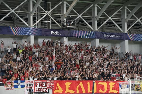 Kosovo je Srbija i zastava naše zemlje! Da se ne zaboravi parola navijača Pafosa (Foto)