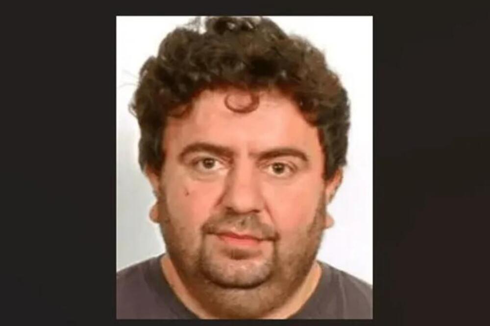 Ako ga vidite, ne prilazite mu ni pod tačkom razno! Ima srpsko i crnogorsko državljanstvo - opasan je i naoružan!