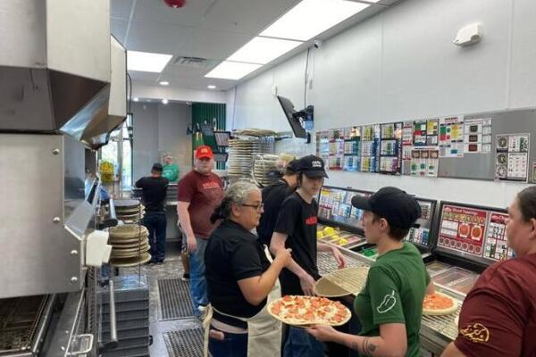 "Pobegao sam u Ameriku i dostavljao picu za 4 dolara po satu, a sad sam milioner jer sam uradio pametnu stvar“!