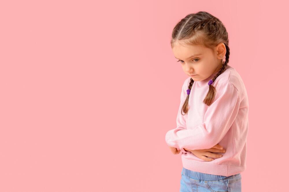 Ovo žensko SRPSKO ime je prelepo, ali ima jezivo značenje! Naš narod ga obožava, a nije svestan šta čini deci