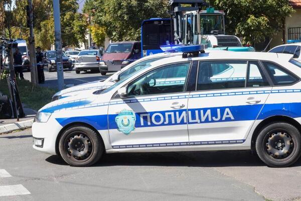 DEVOJČICA (14) POTEGLA NOŽ NA OCA U ZEMUNU: U porodični dom stigla policija, ODMAH SMEŠTENA NA PSIHIJATRIJU!