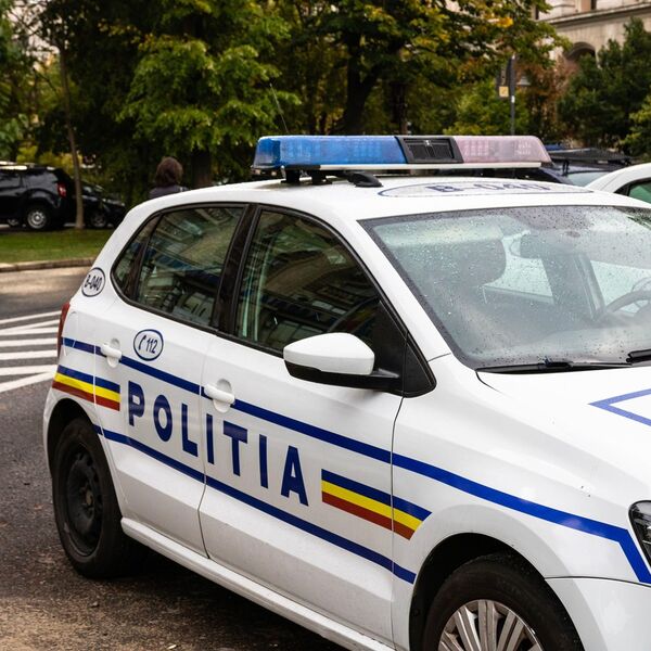 Uzeo mito za prodaju pokvarenog voća i povrća! Haos u Rumuniju - kontroler u hipermarketu uhvaćen na delu!