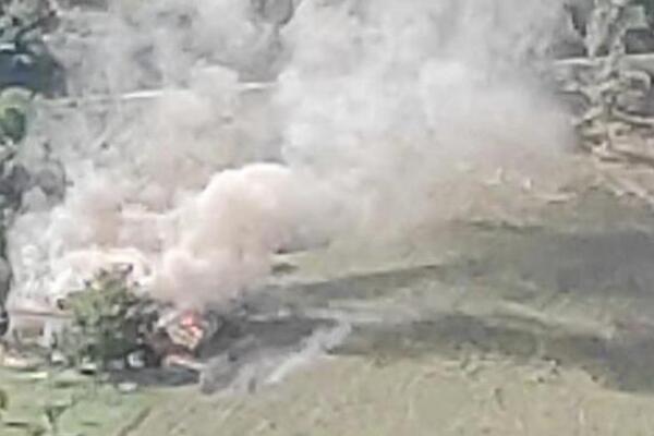 Veliki požar kod Užica: Vatra guta kuću, vatrogasci se bore sa buktinjom (FOTO)