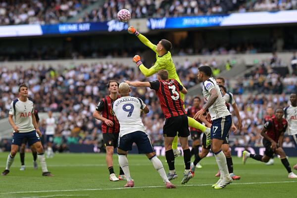 Đorđe Petrović sačuvao mrežu, Bornmut nadigrao Totenhem!