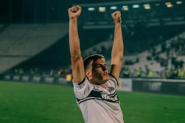 Andrej Kostić proslavio gol u stilu Dragana Mancea koji je isti dao za titulu! (Video)