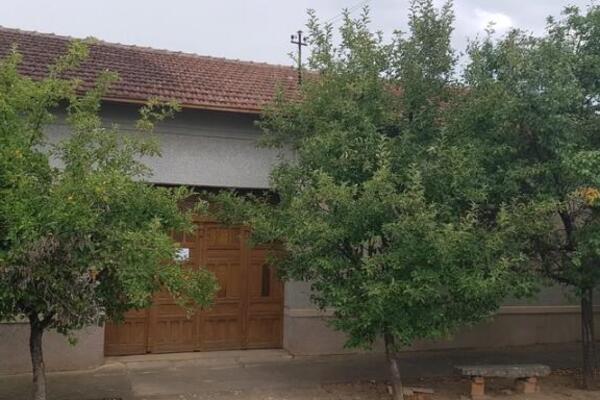 Prodaje se odmah useljiva kuća za jako male pare: Nalazi se nadomak prelepog mesta