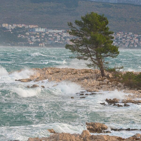 CENE LEŽALJKI IDU U NEBESA! Na plažama po Hrvatskoj koštaju kao jedno noćenje u hotelu, a sezona tek počinje!