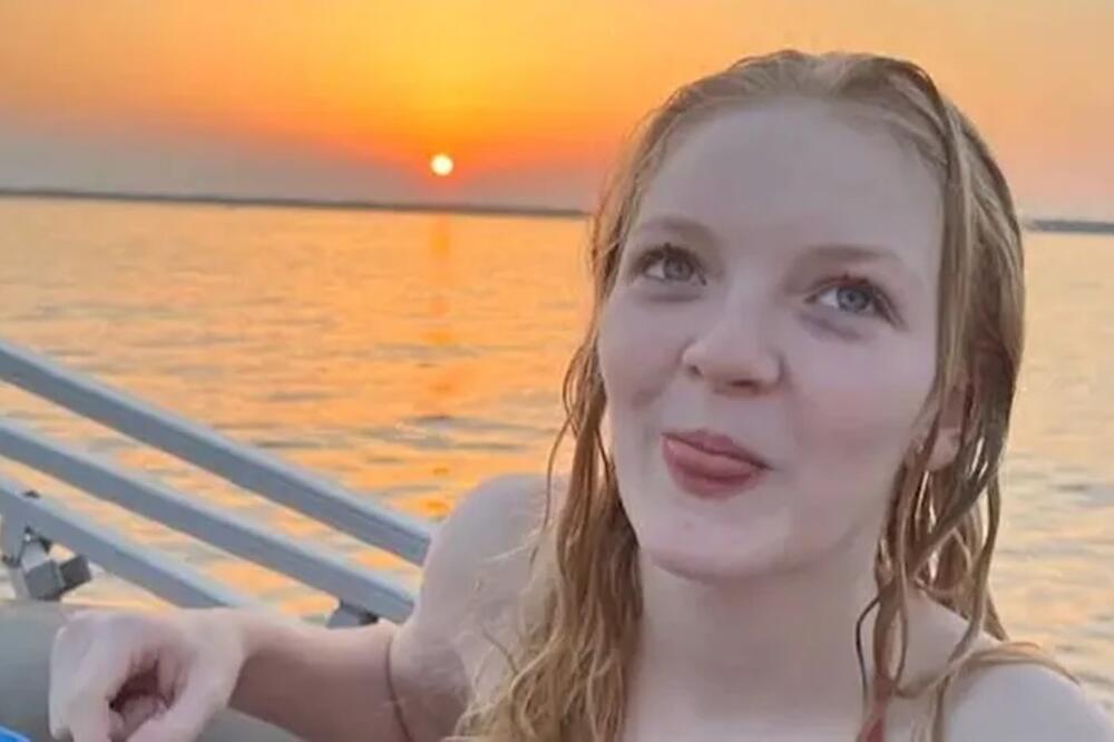 DRŽALI JE NA APARATIMA DA BI JE PORODILI CARSKIM REZOM: Muškarac je upucao u glavu tokom vožnje, nije preživela!