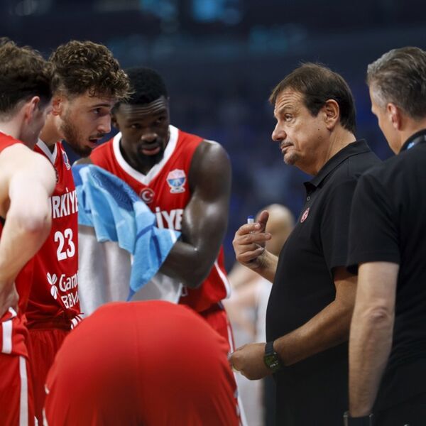 "Nije mogao da trenira" Ataman ostaje bez bombe u polufinalu Eurobasketa?