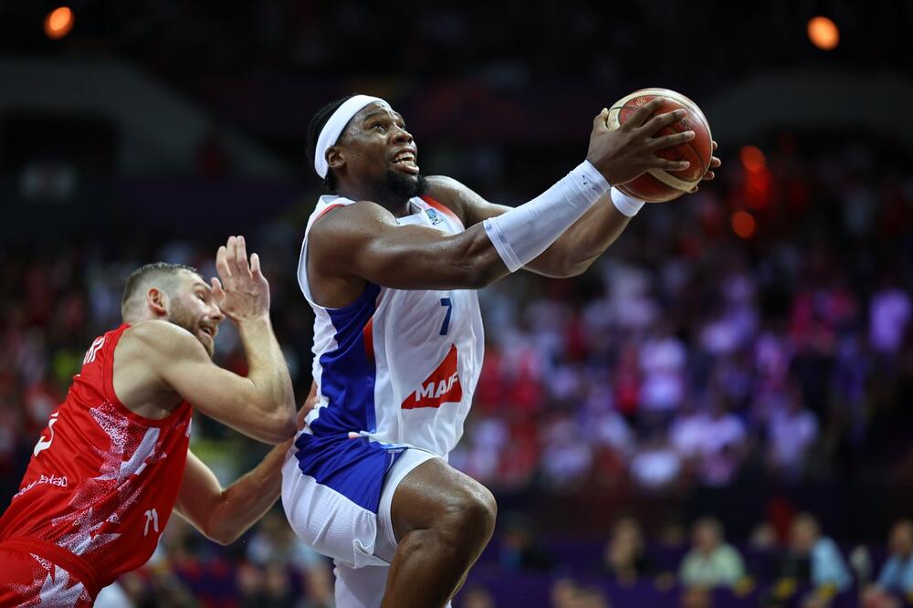 Jabusele dao 36 poena i razočarao Levandovskog i saigrače (Video)