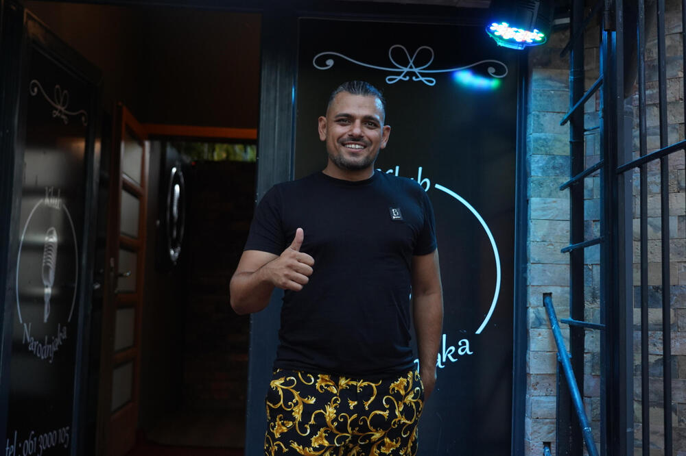 NIJE ĐANI, ALI JE VERSAĆE! Dovezao se sam u "MEČKI", pa izašao sav MARKIRAN od glave do pete