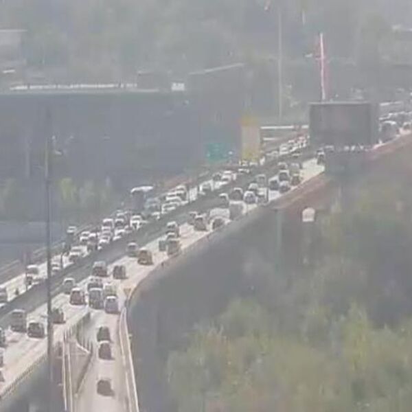 Ovi delovi Beograda su zakrčeni od ranog jutra: Formirale se kolone vozila, niko ne mrda - NEMA IGLA GDE DA PADNE