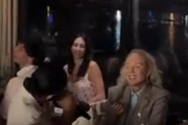 JELISAVETA I TEODOSIĆ SLAVILI ROĐENJE ĆERKE! Osvanuli prvi snimci, ne kriju ponos i sreću