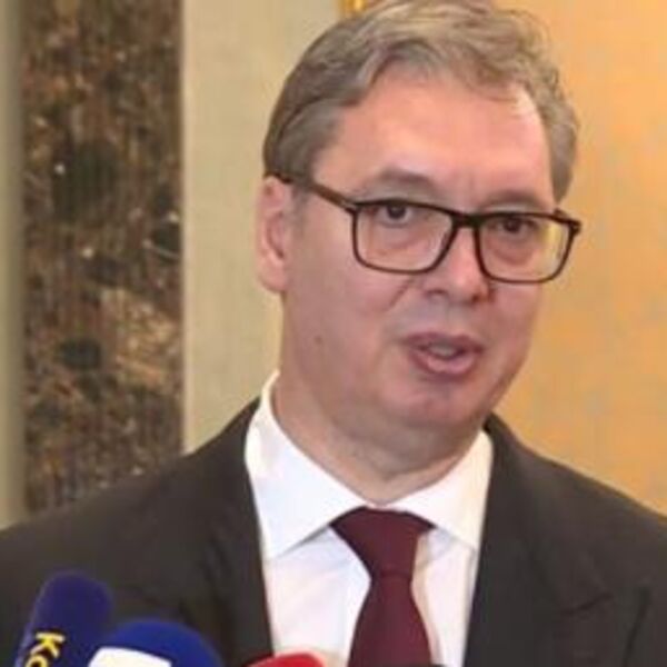 "Svi se pripremaju za rat koji sledi, kopaju svoje rovove i čekaju"! Vučić izneo strašno upozorenje
