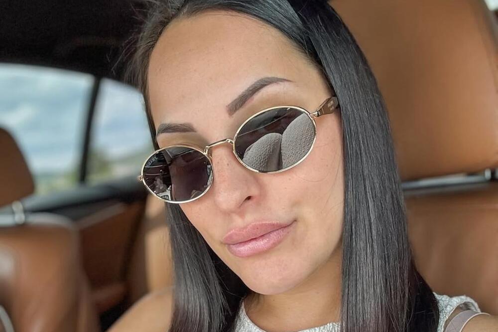 Porodila se Andrijana Radonjić: Otkriven pol bebe, pevačica se oglasila iz porodilišta