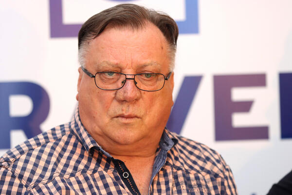 Ljudi se krste kada vide na koliko se procenjuje Bešlićevo bogatstvo: Godinama pametno ulagao, od cifre staje pamet