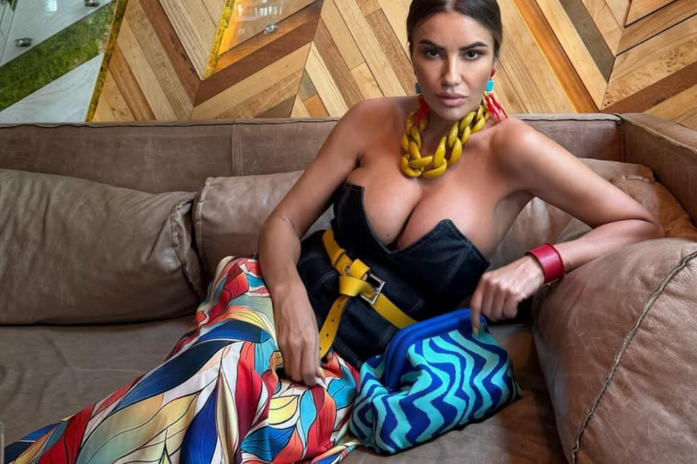 PRVA RIBA BEOGRADA! Kad se pojavi Ivana provincijalke beže iz grada - DEKOLTE može da izazove LUPANJE ČUKE, BOMBA