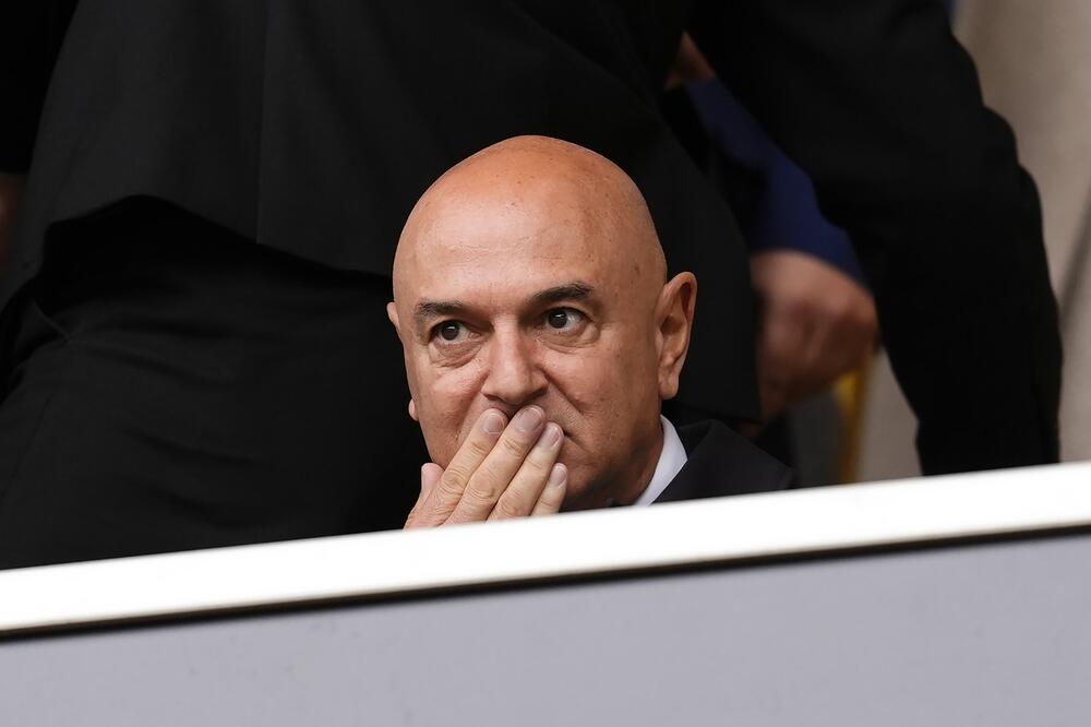 Navijači Totenhema slave: Danijel Levi napustio klub posle skoro 25 godina!