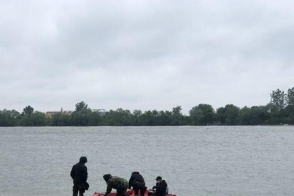 Izvučeno telo muškarca iz Save! Meštani sumnjaju da je u pitanju nestali mladić!