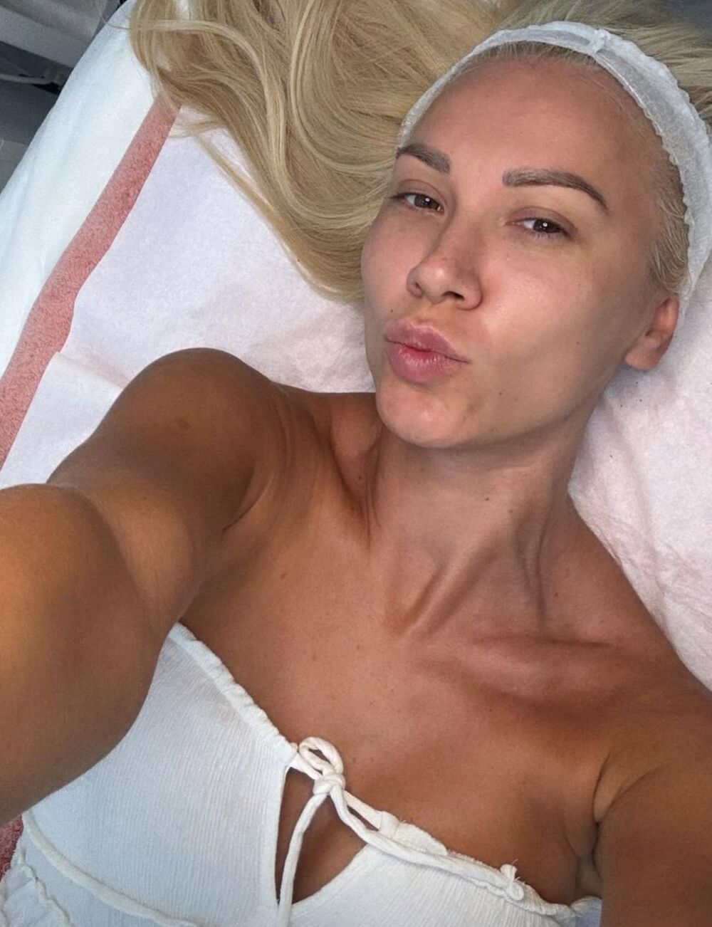 Voditeljka je pokazala lice bez šminke