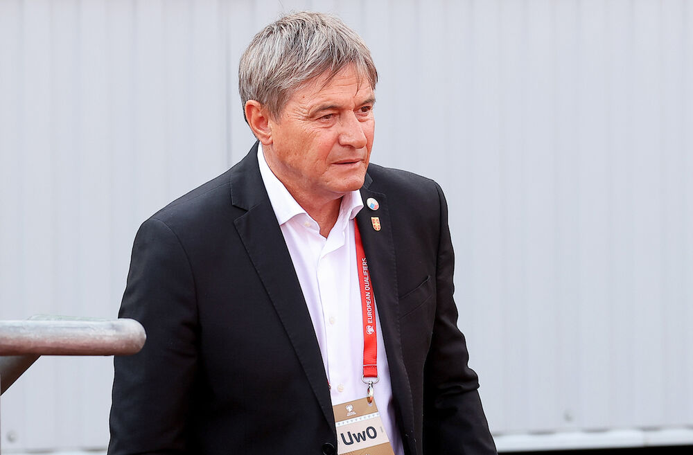 Dragan Stojković Piksi na utakmici Letonije i Srbije