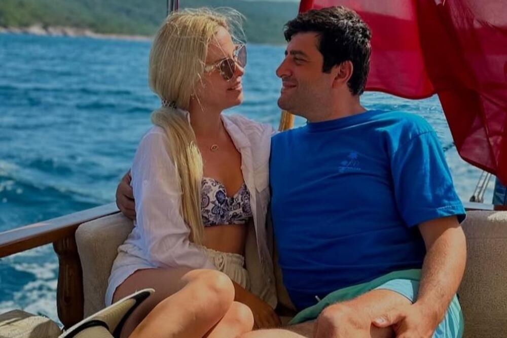 Udala se za Turčina i rodila decu: Svetlanini naslednici trpeli uvrede, ovako ih vaspitava u islamskoj zemlji