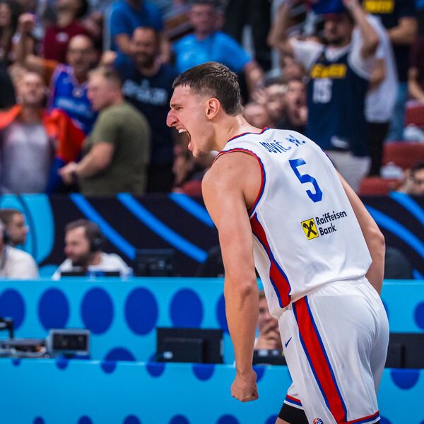 Crvena zvezda pleše oko Nikole Jovića - u Majami stigao i voljeni dres (Foto)