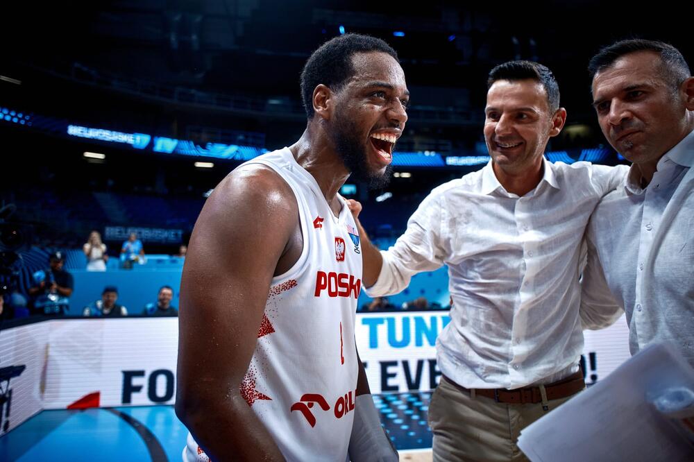 Lojd uništio Bosnu: Poljska u četvrtfinalu Evrobasketa!