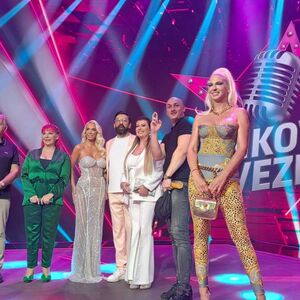 "Gledamo tvoj jutarnji program" Jovana Jeremić u Pinkovim zvezdama: Nacija u šoku, Desingerica joj se odmah obratio