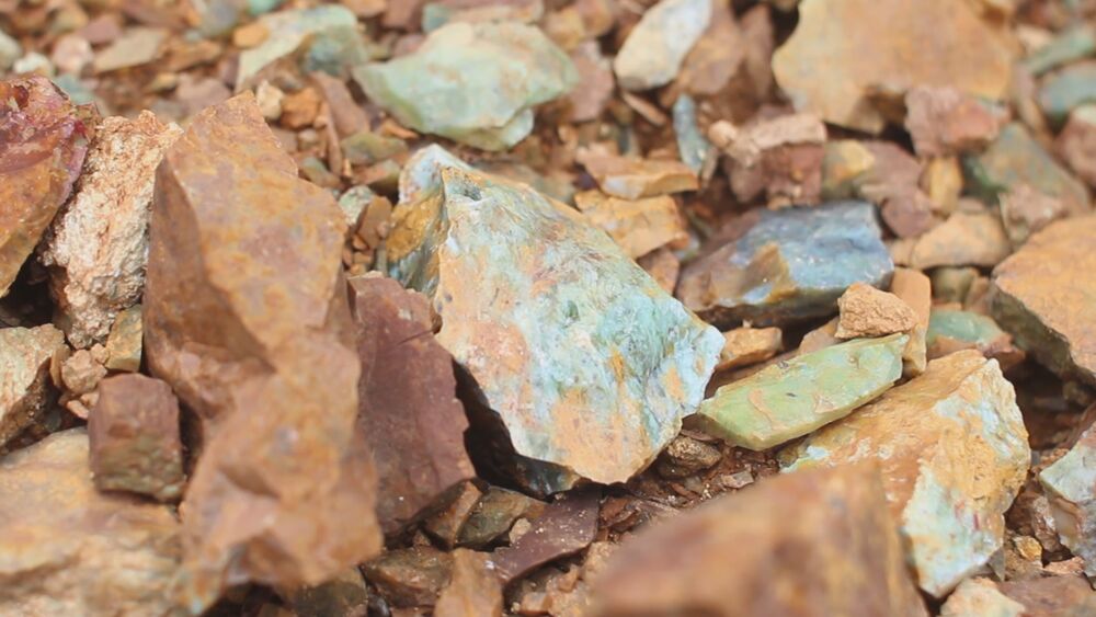 Poludragi kamen, Opal, Ramaća