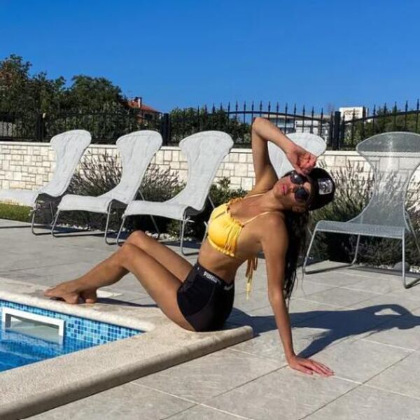 Evo ko je zapravo 19 godina mlađa supruga slovenskog premijera! Istina isplivala u javnost, po ovome je svi znaju!